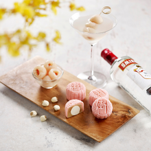 Load image into Gallery viewer, Lychee Martini Mini Snowskin Mooncake