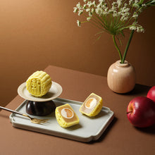 Load image into Gallery viewer, [NEW!] Elderflower Apple Mini Snowskin Mooncake
