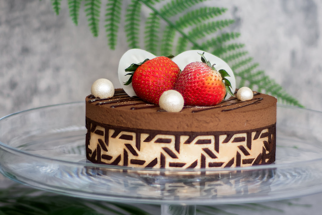 Chocolate Royaltine (Whole Cake 500g)